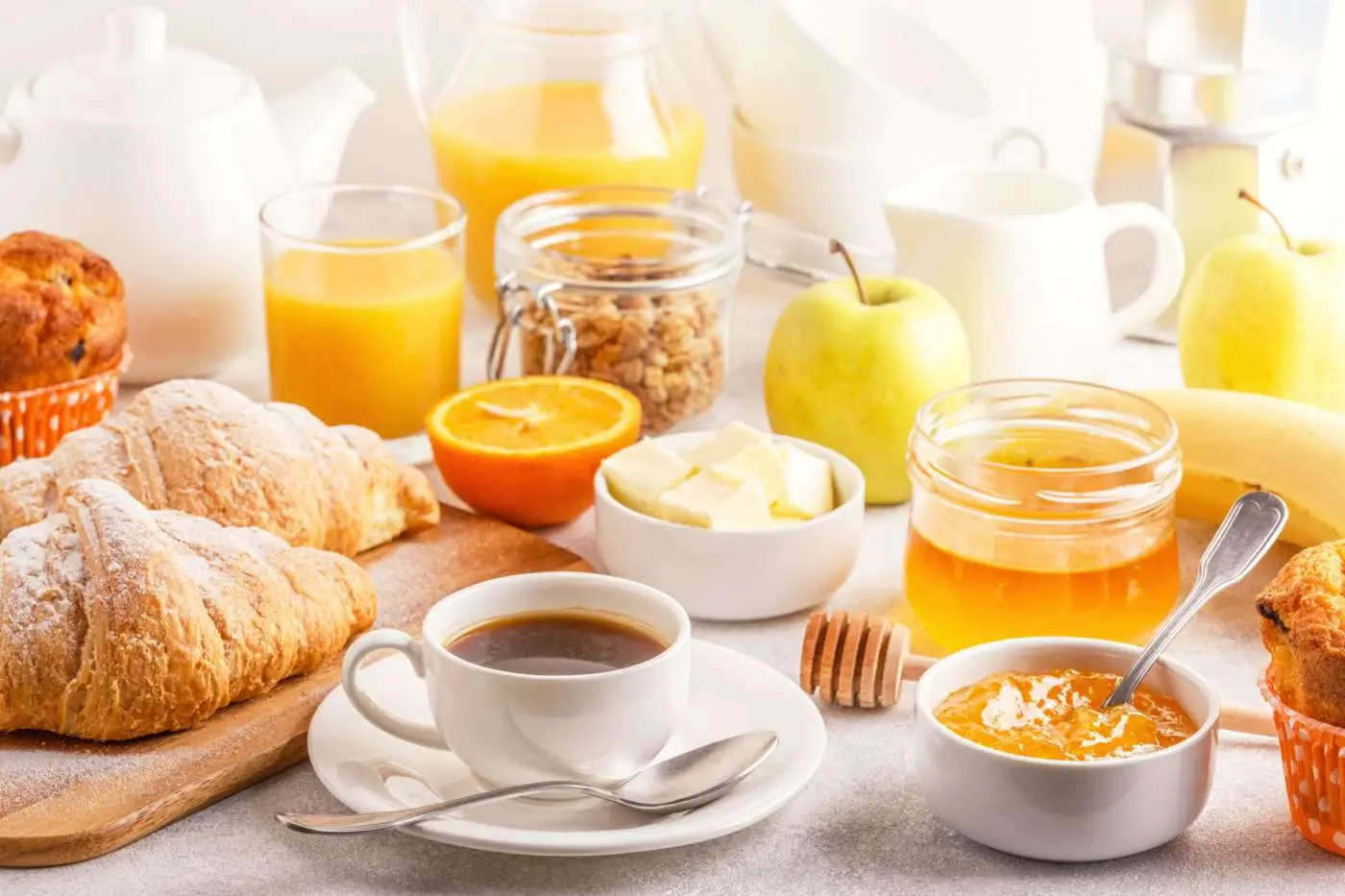 Vuoi sapere quali bevande evitare a colazione per limitare la pressione alta? Vuoi sapere quali bevande evitare a colazione per limitare la pressione alta?