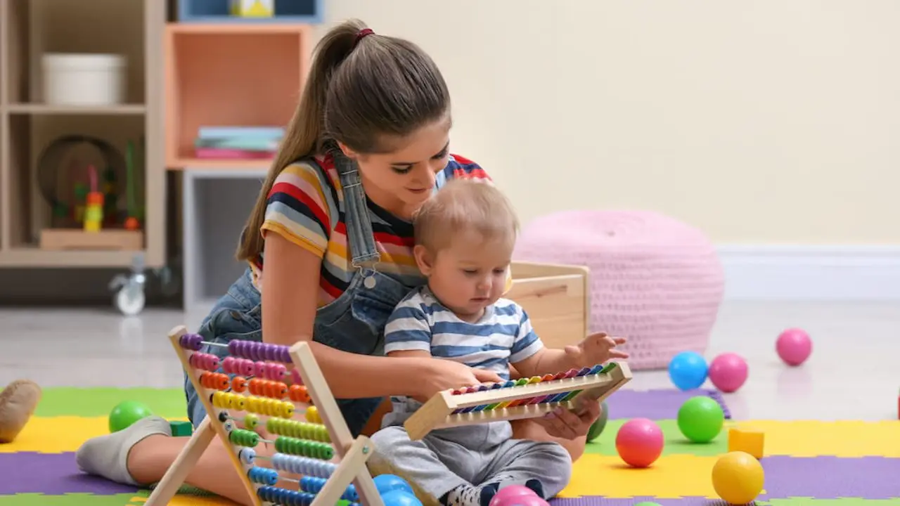 Proteggi la salute dei bambini tenendo fuori sostanze industriali da pavimenti e giochi Proteggi la salute dei bambini tenendo fuori sostanze industriali da pavimenti e giochi