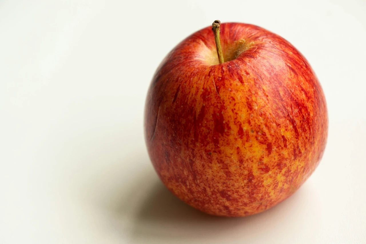 Mela e digestione: perché questo frutto aiuta il nostro stomaco e quali altri alimenti possono favorire una buona digestione? Mela e digestione: perché questo frutto aiuta il nostro stomaco e quali altri alimenti possono favorire una buona digestione?
