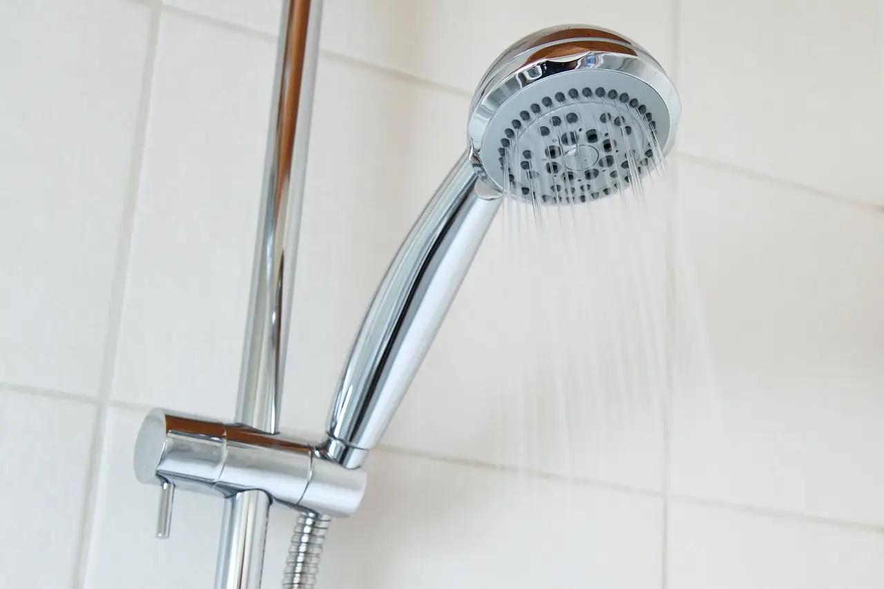 Il trucco per risparmiare acqua ogni giorno in bagno Il trucco per risparmiare acqua ogni giorno in bagno