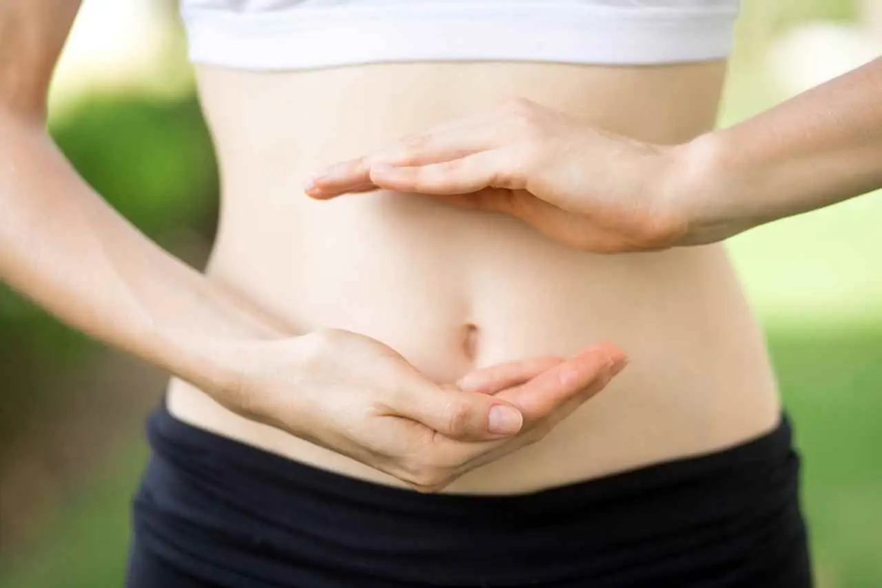 L’abitudine serale che favorisce la digestione L’abitudine serale che favorisce la digestione