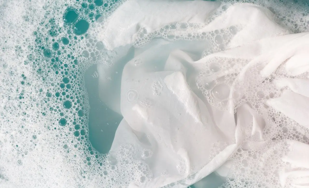 Quali sono gli errori da evitare per mantenere splendente il cotone bianco a lungo? Quali sono gli errori da evitare per mantenere splendente il cotone bianco a lungo?