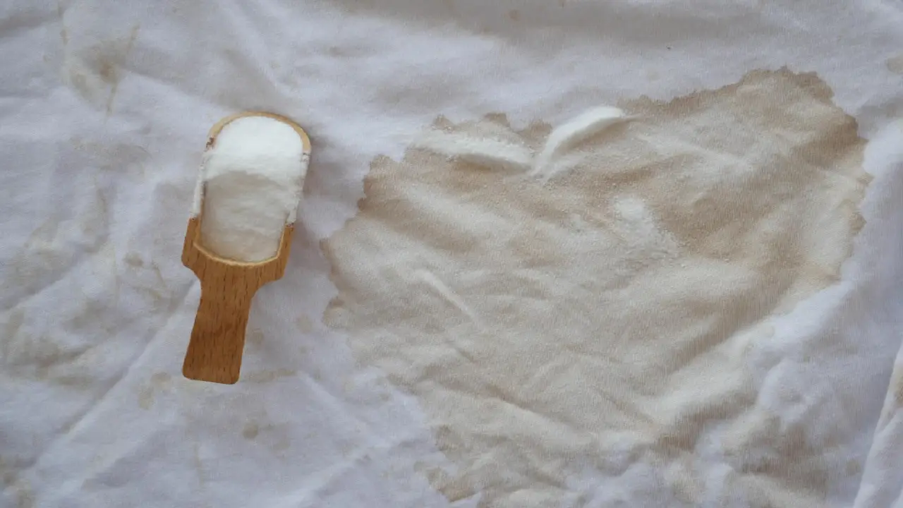 Hai mai provato il bicarbonato per ravvivare il bianco delle lenzuola? Ecco come fare Hai mai provato il bicarbonato per ravvivare il bianco delle lenzuola? Ecco come fare