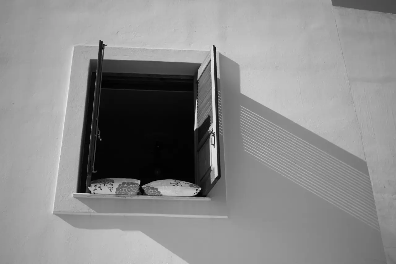 Quali semplici gesti quotidiani riducono i rischi dell’aria stagnante in cucina? Quali semplici gesti quotidiani riducono i rischi dell’aria stagnante in cucina?