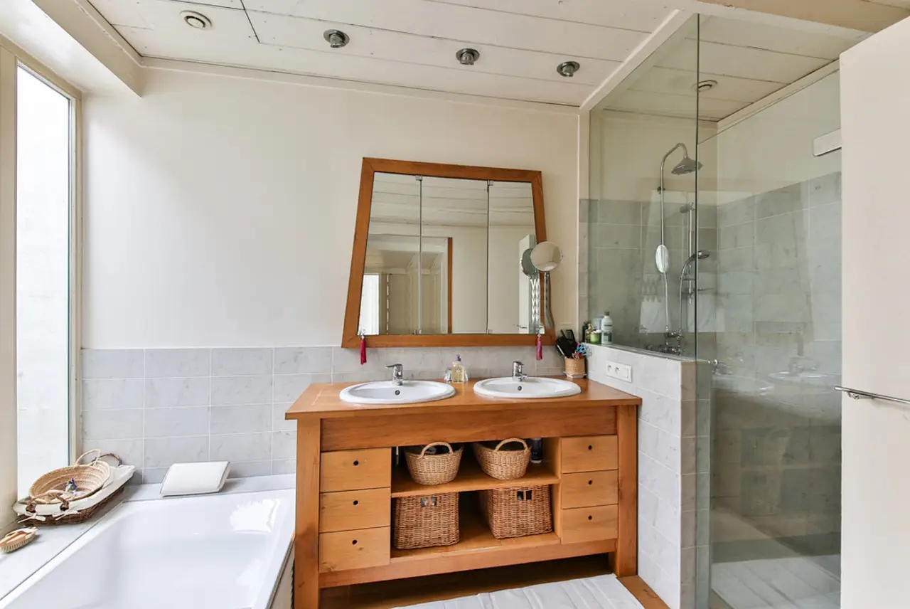 Scopri le soluzioni più semplici per mantenere il bagno privo di umidità dannosa Scopri le soluzioni più semplici per mantenere il bagno privo di umidità dannosa